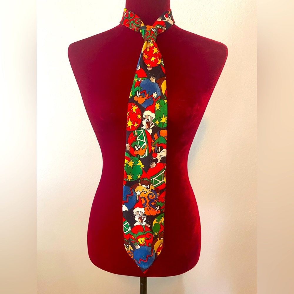 Looney Tunes Christmas Tie